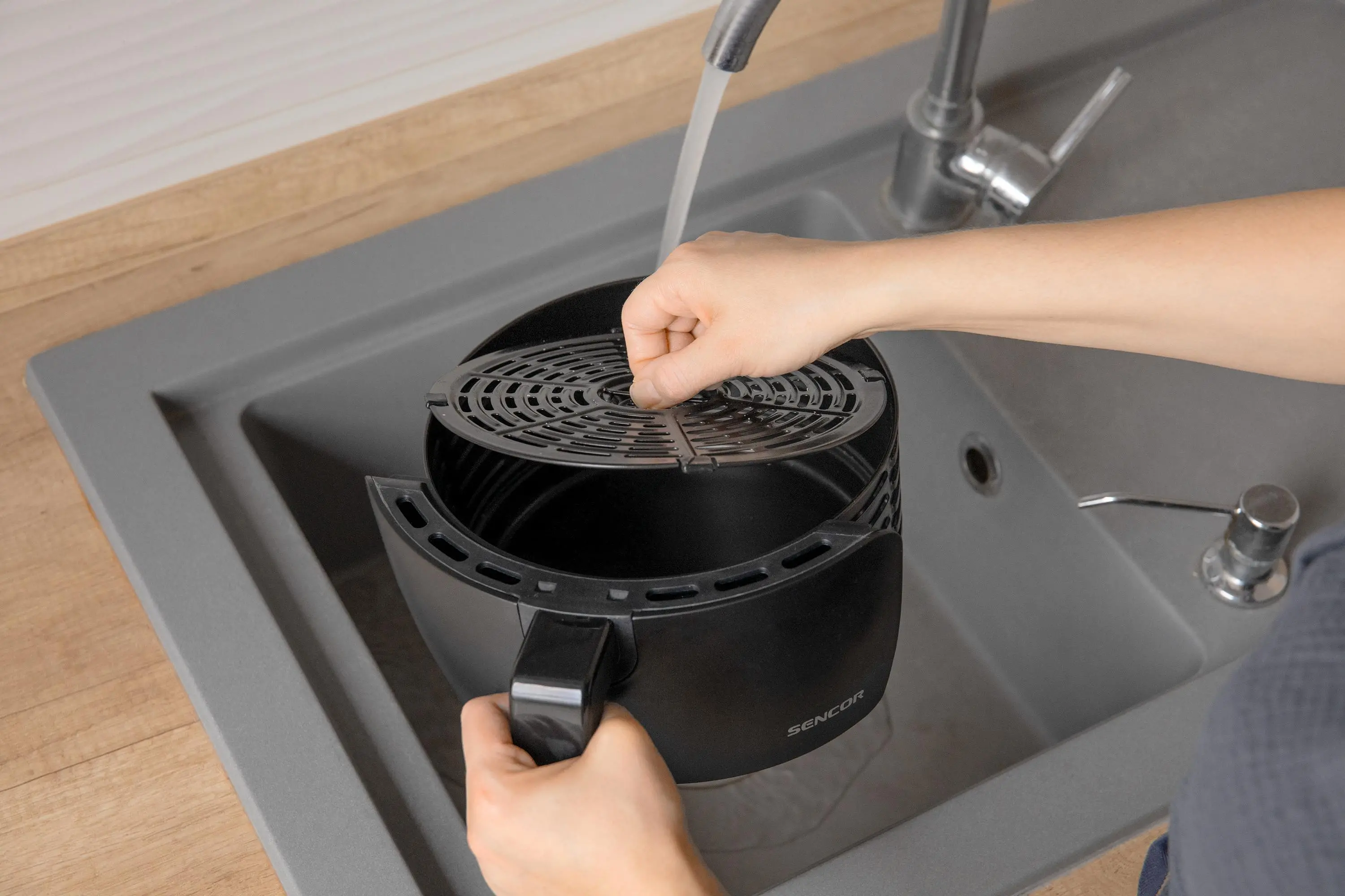 Frytkownica beztłuszczowa Sencor SFR 5030BK 1300W 3,5l