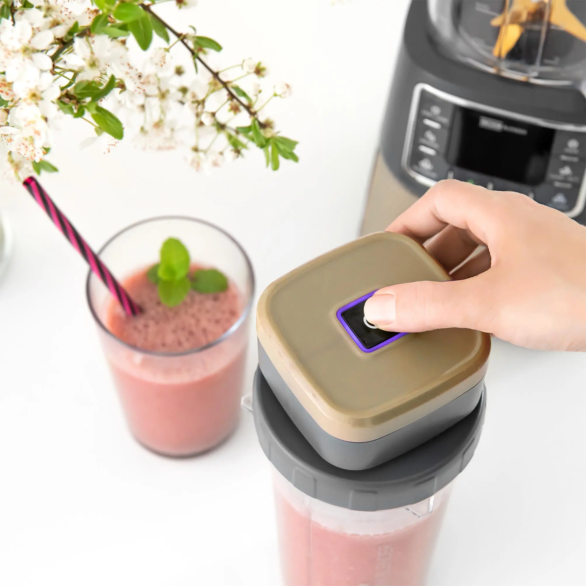 Blender kielichowy Sencor SBU 7677CH 1,5l Butelka Jednostka wytwarzająca próżnię
