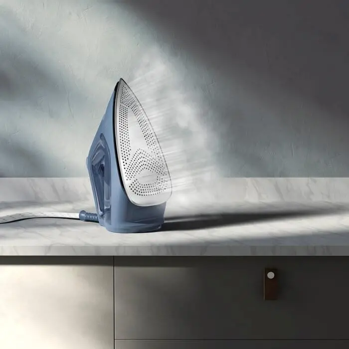 Żelazko Electrolux E7SI1-8DB  230g/min