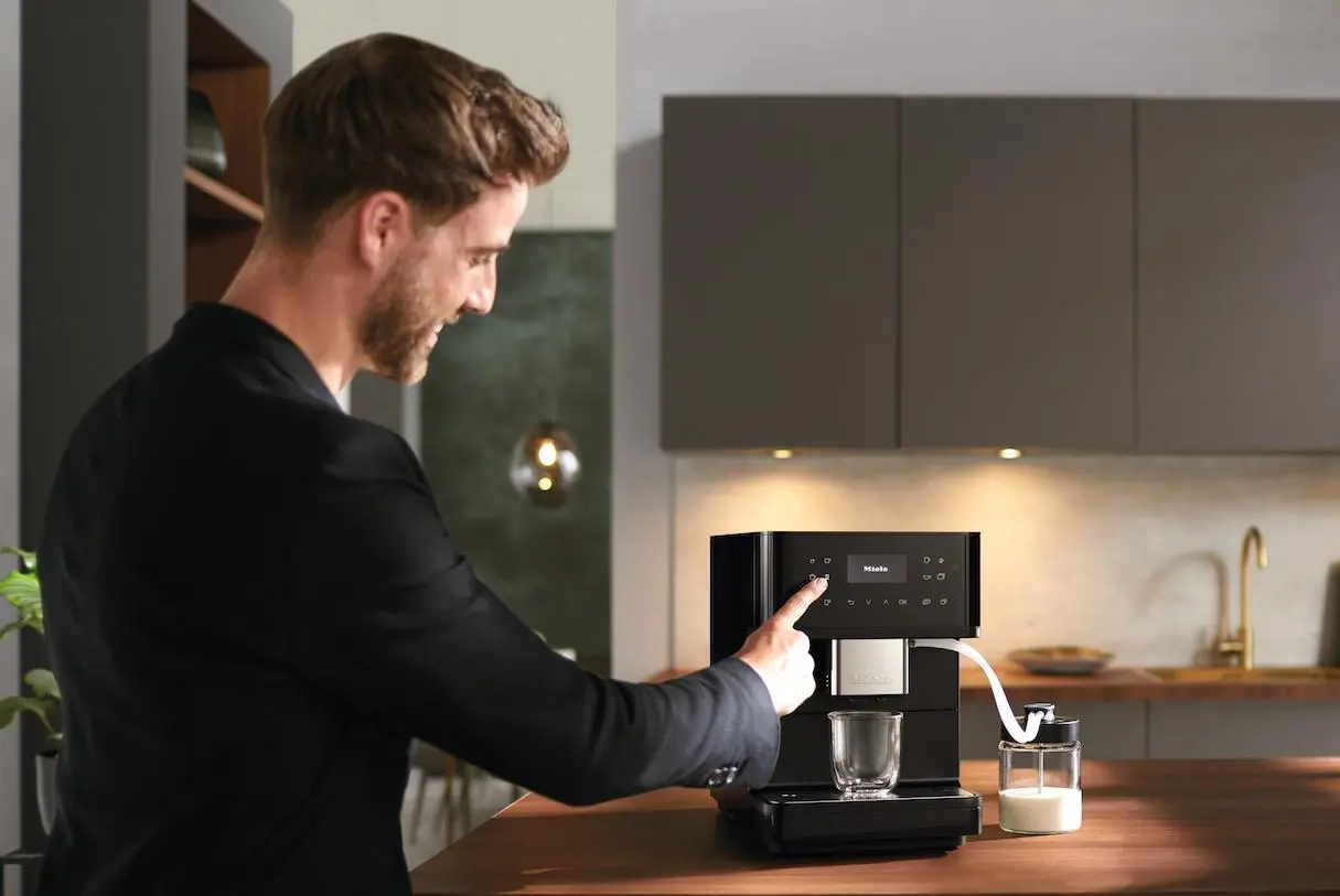 Ekspres Miele CM 6560 MilkPerfection Czarny
