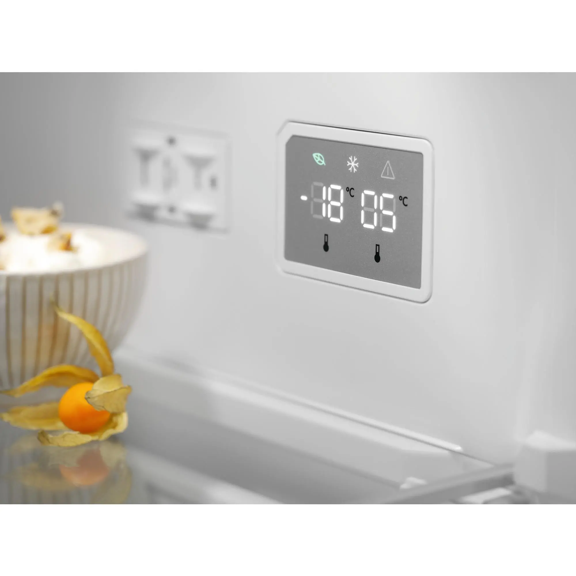 Lodówka Electrolux 800 LNT7ME36G2 Inteligentny No Frost 201cm Komora świeżości Białe szkło