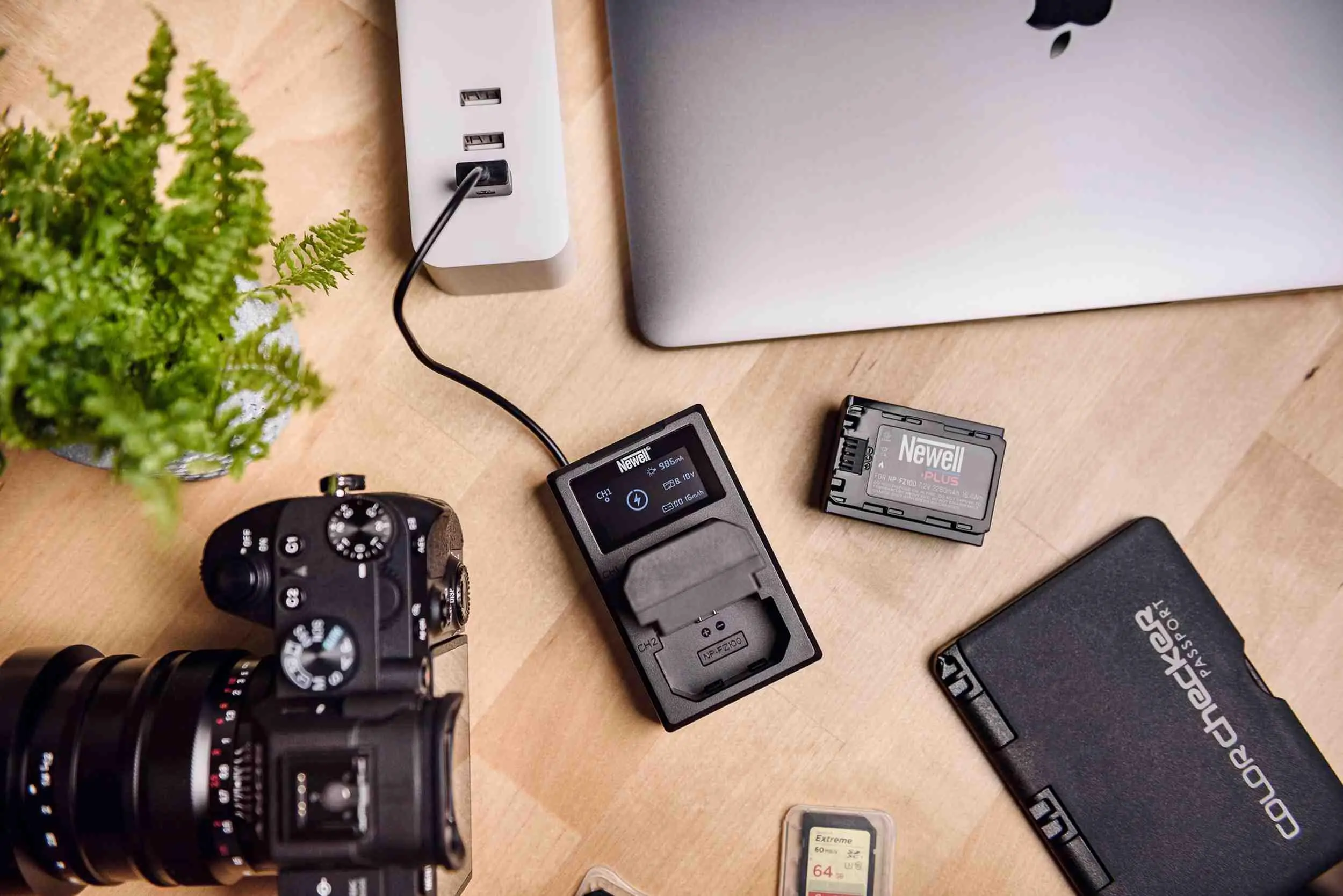 Ładowarka Newell FDL-USB-C do akumulatorów EN-EL15