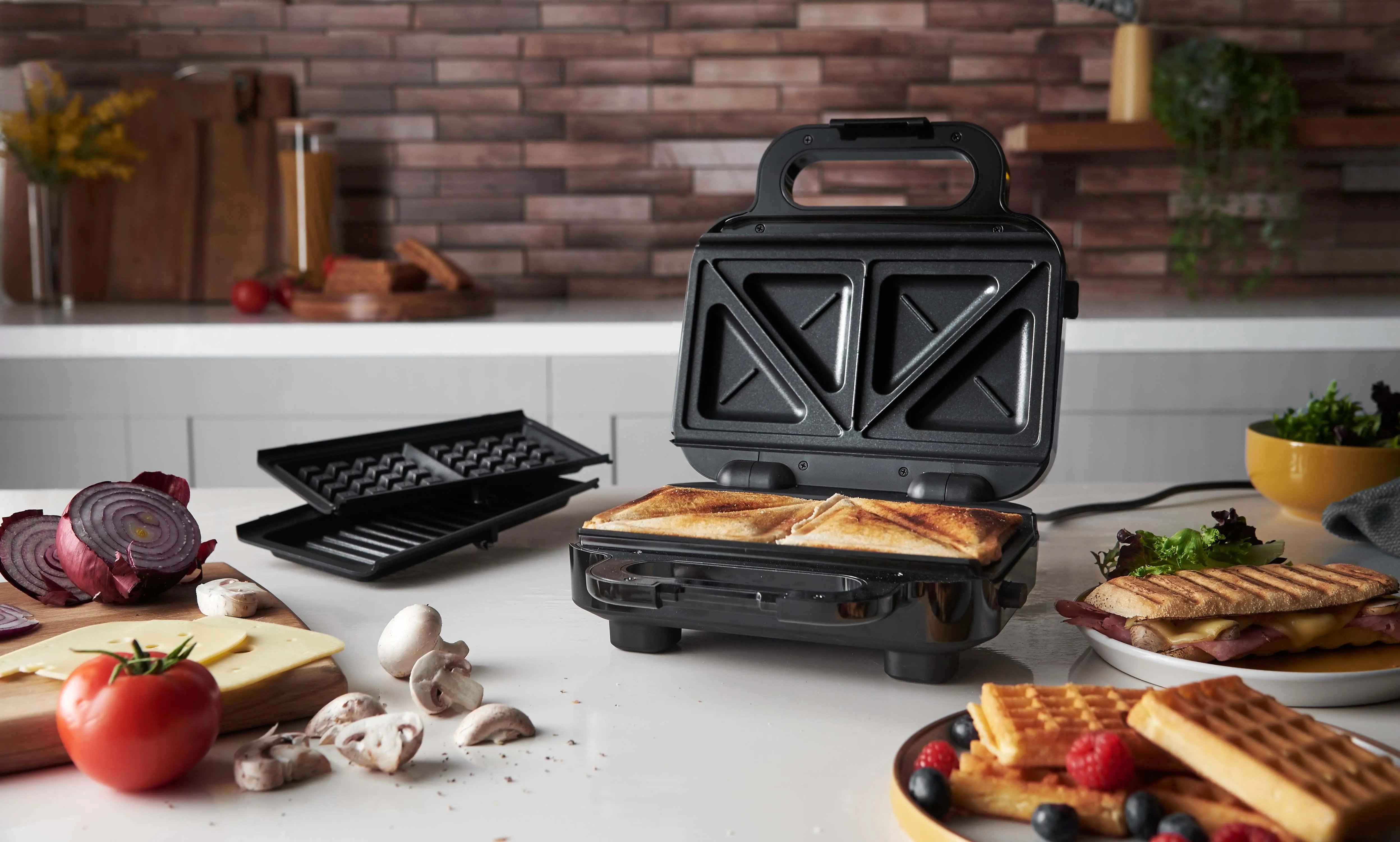 Opiekacz Russell Hobbs Creations 3w1 26810-56 Trójkąty Gofry Panini 820W