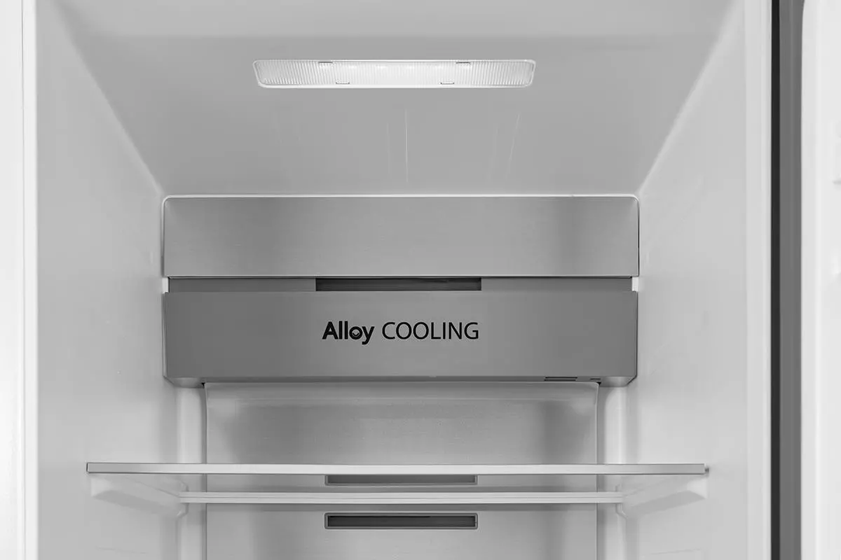 Lodówka Toshiba SBS GR-RS755WI-PMJ(05) Pełny No Frost 177,5cm Dystrybutor wody Zdalne sterowanie Czarny Inox