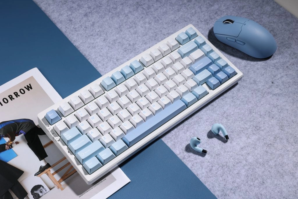 Klawiatura mechaniczna MCHOSE G75 Pro Cabbage Tofu Switch V2 Biało-niebieski