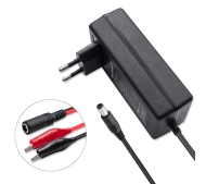 Qoltec 52423 Automatyczna do akumulatora AGM GEL STD 6V 12V / 1.5A Prostownik z sygnalizatorem LED