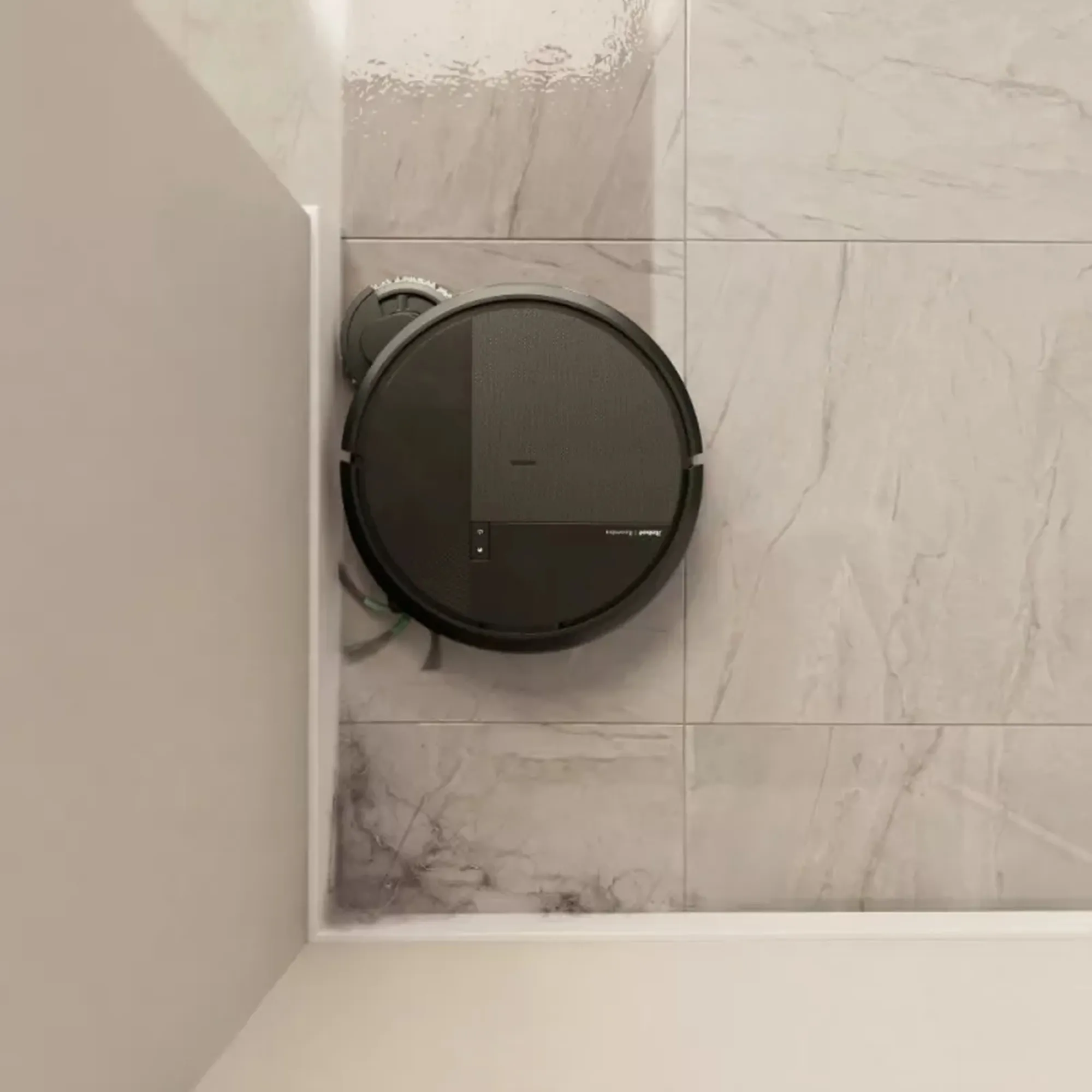 фото Робот-пылесос с влажной уборкой iRobot Roomba 575 Combo Black 3
