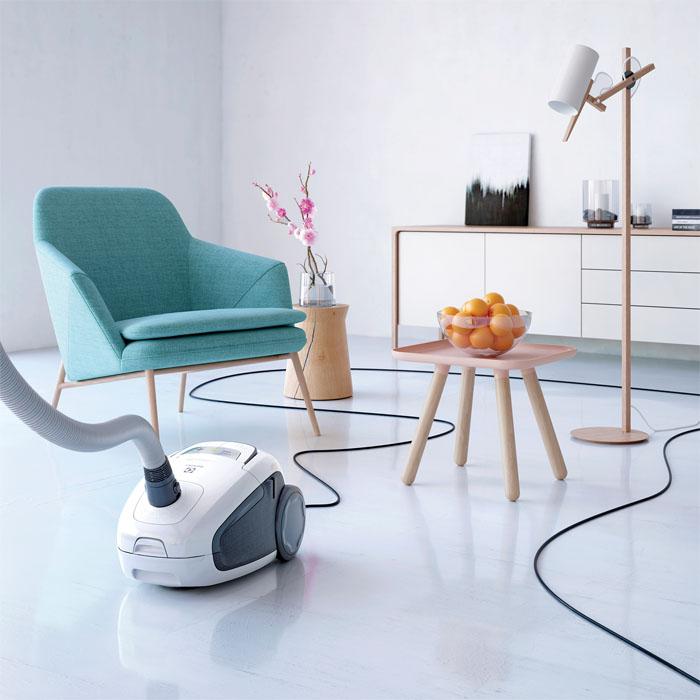 Odkurzacz Electrolux UltraSilencer ZEN Allergy EUS8ALRGY - mini turboszczotka - szczotka do parkietów