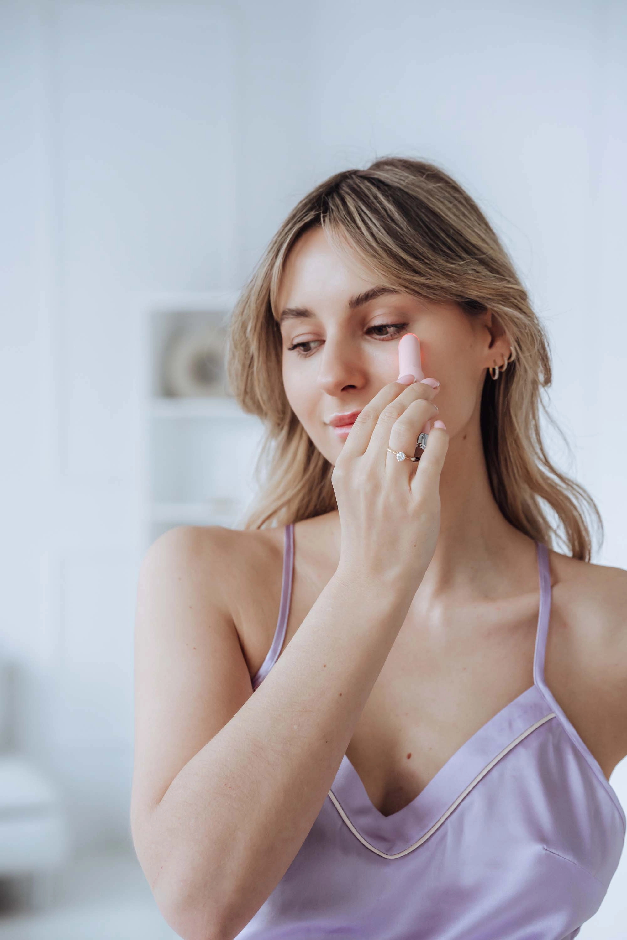 Masażer okolic oczu i ust Beautifly B-Blink Blush