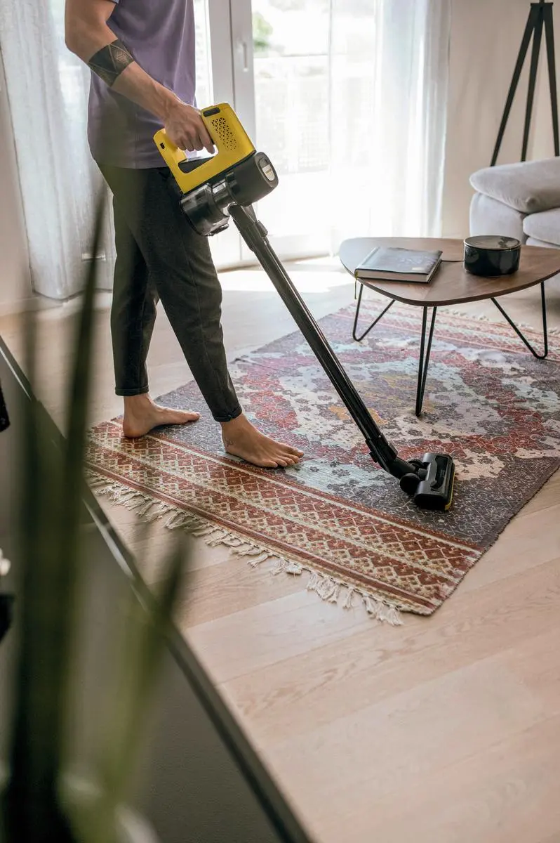 Odkurzacz Karcher VC 4 Cordless myHome 30min Wymienny akumulator