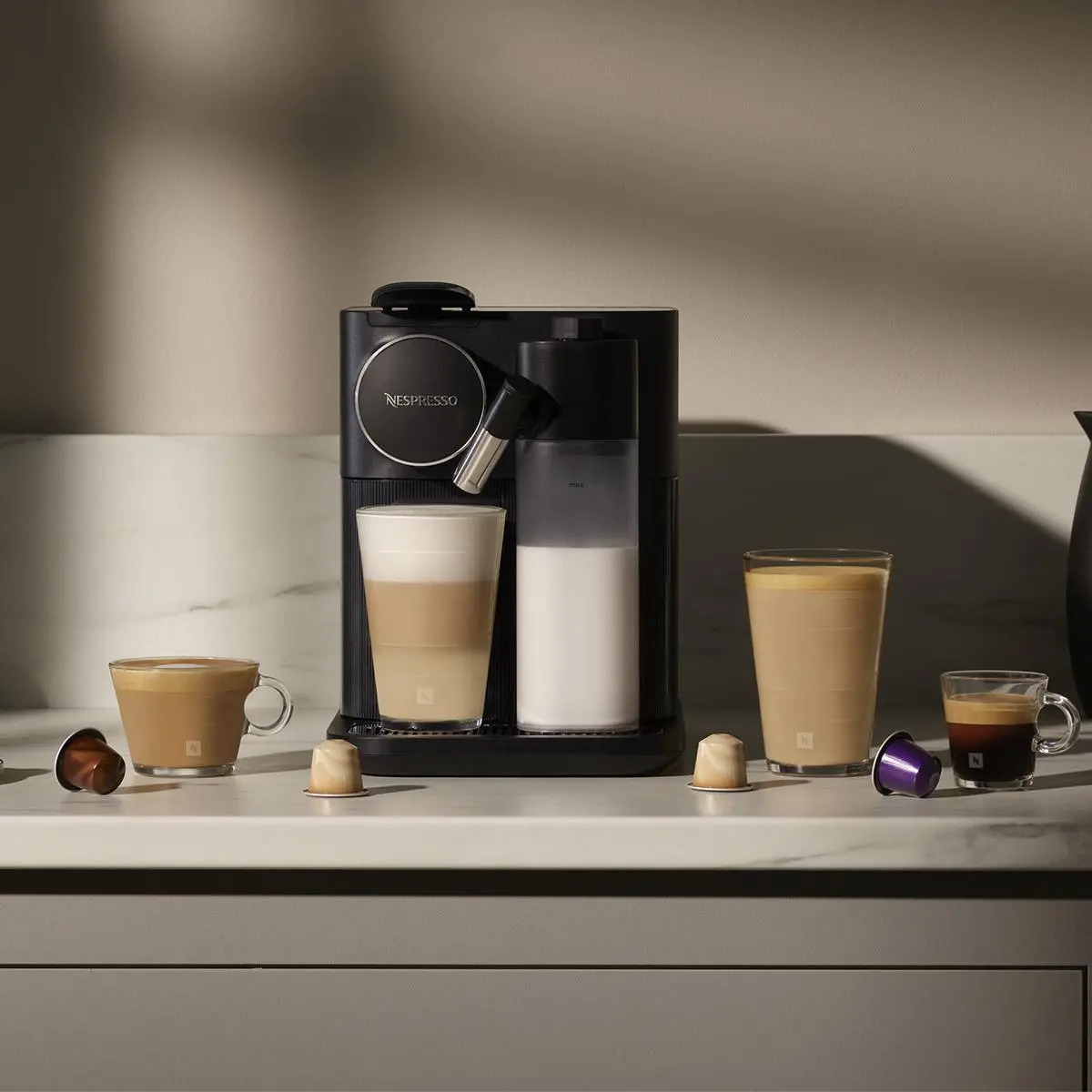 Ekspres DeLonghi Nespresso Gran Lattissima EN640.B