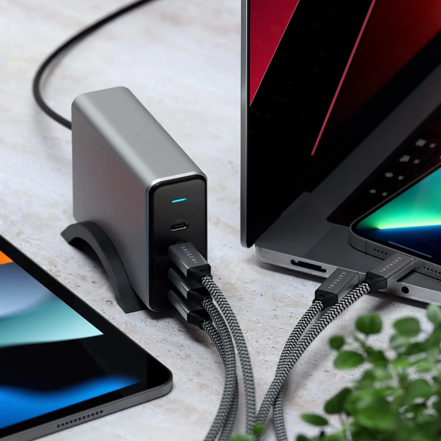 Ładowarka sieciowa Satechi ICSTUC165GMEU, 4x USB-C, 165W, GaN dla MacBook, iPad, iPhone