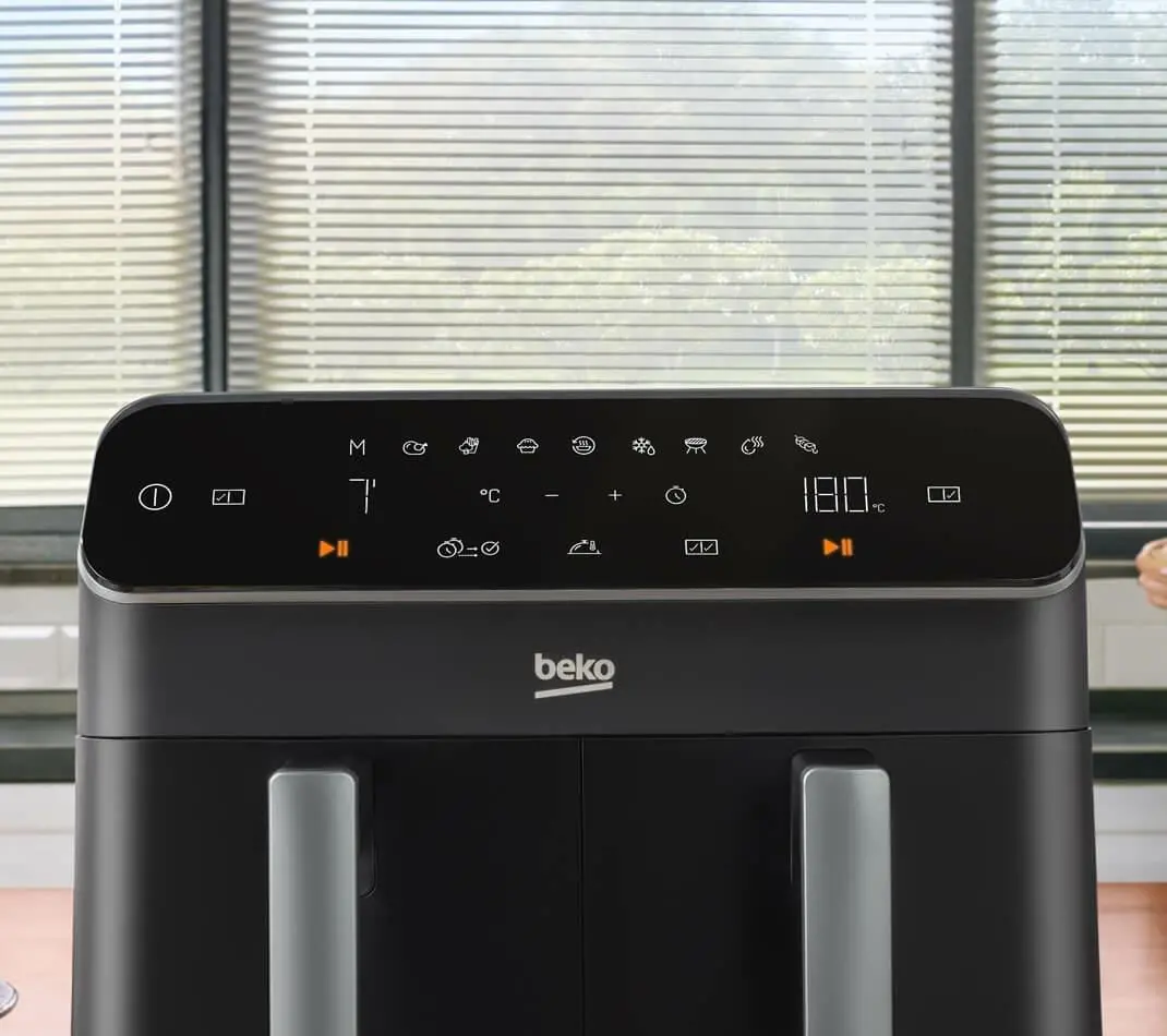 Frytkownica beztłuszczowa Beko FRL5388B ExpertFry 2400W 8,5l