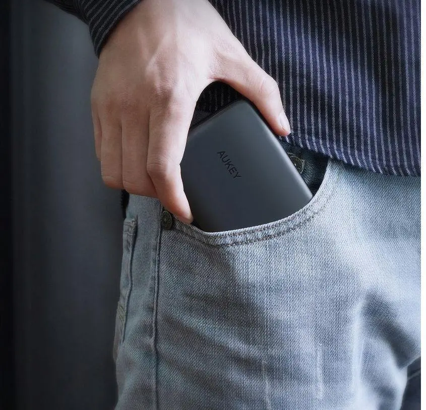 Powerbank Aukey PB-N73-BK 10000mAh USB-C 2x USB-A 12W Czarny