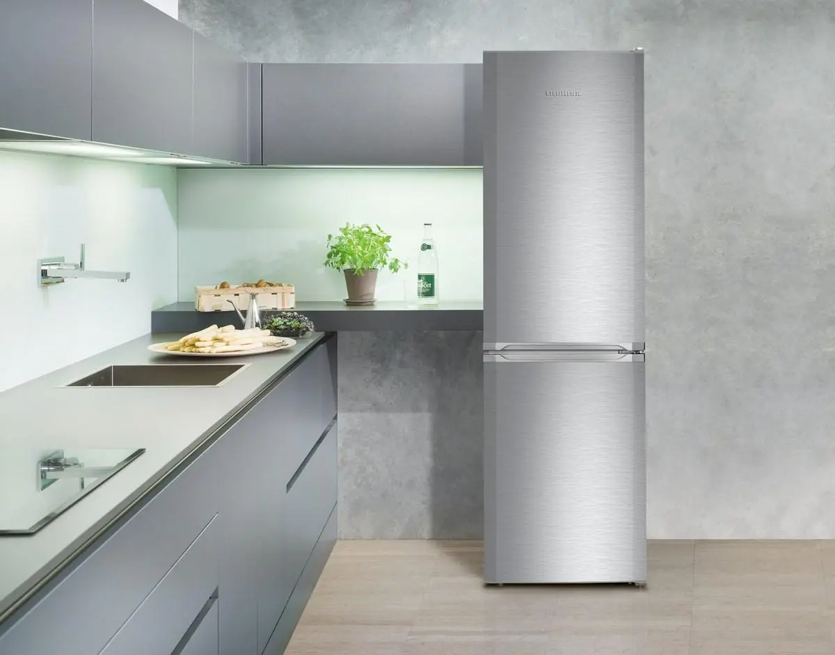 Lodówka Liebherr CUefe 331-26 181,2cm Srebrny