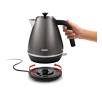 Czajnik DeLonghi KBIN2001.TB 1,7l 2000W