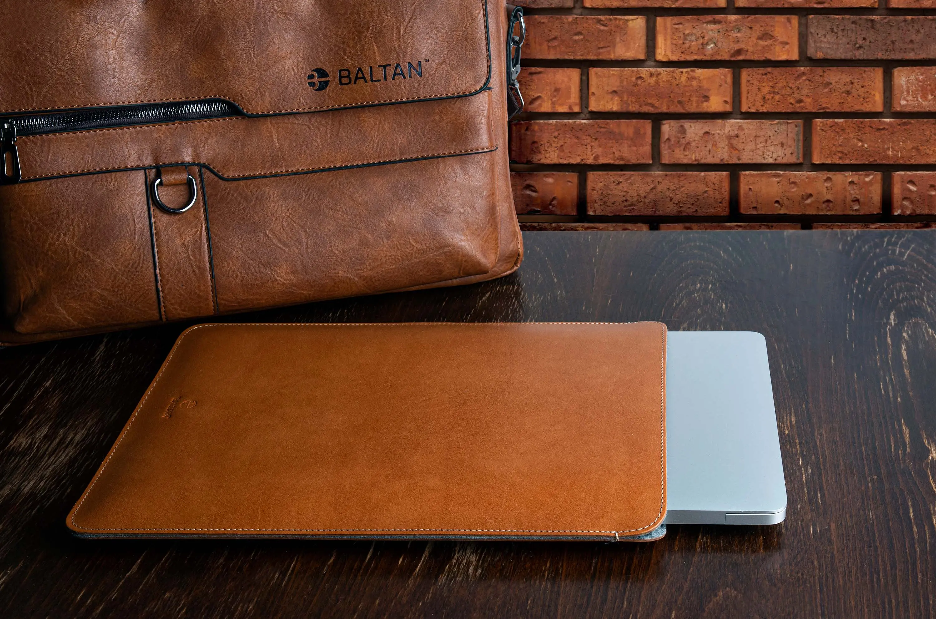 Etui na laptop Baltan MacBook Air 13 M1 Brązowy