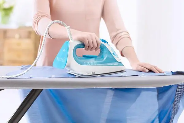 Żelazko Braun TexStyle 3 SI3053BL FreeGlide 3D 170g/min