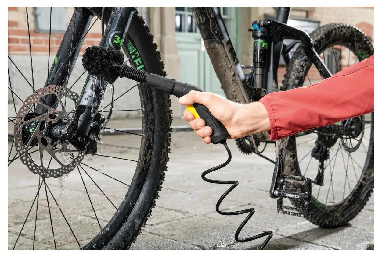 Myjka ciśnieniowa Karcher OC 3 + zestaw BIKE 120l/h 2,8m