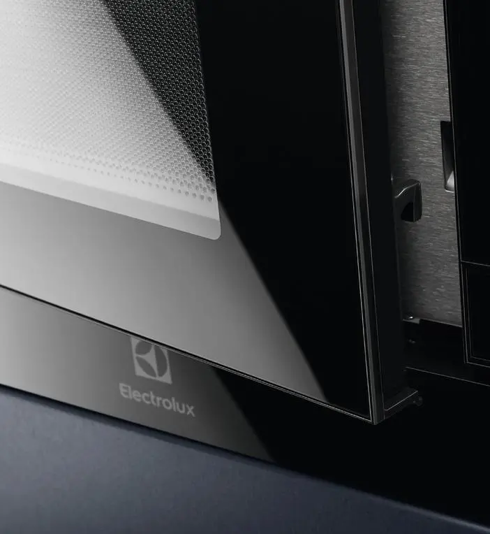 Kuchenka mikrofalowa Electrolux EMS4253TMK Grill