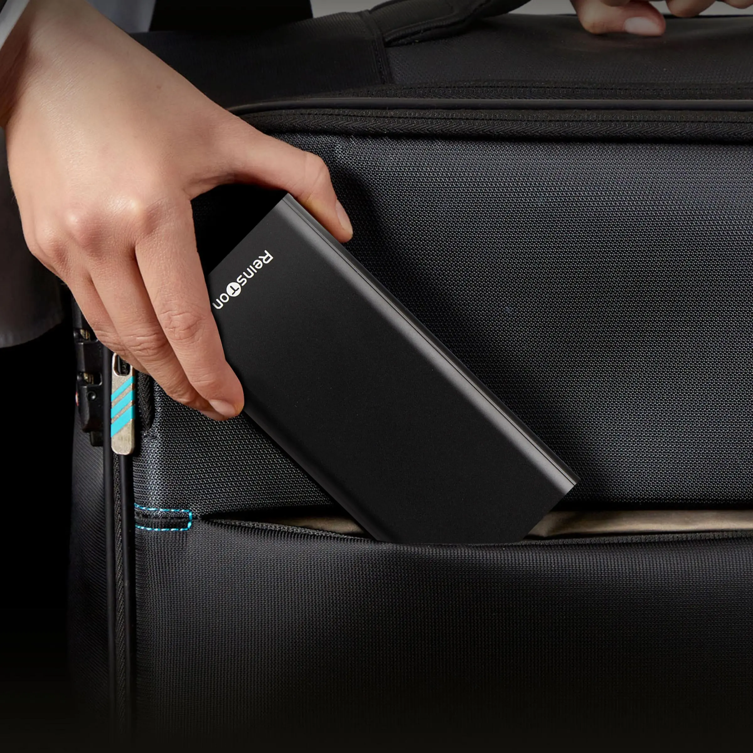 Powerbank Reinston Ultra 20000mAh EPB030 PD 20W + AFC 18W Czarny