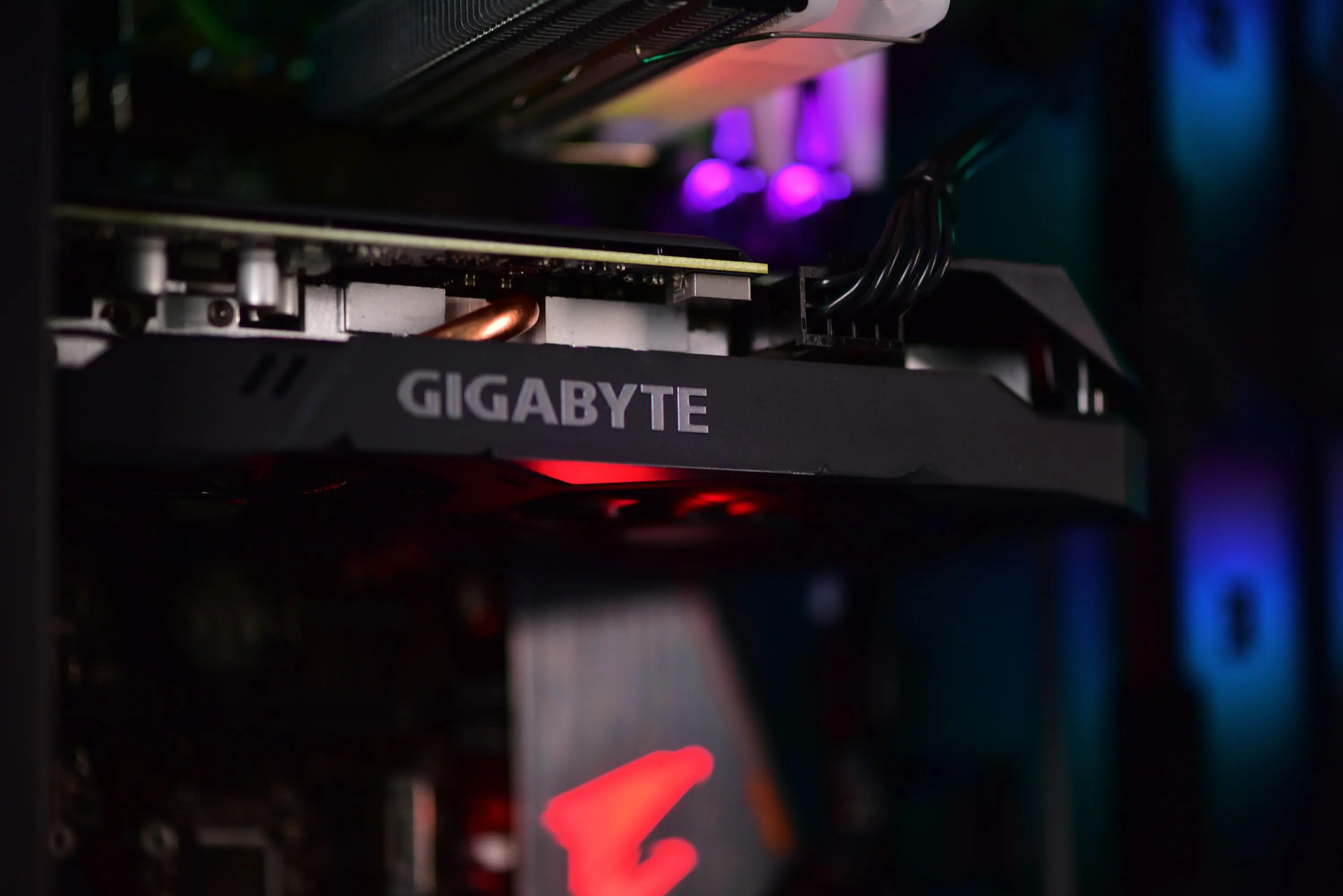 Komputer gamingowy Actina R5 3600 16GB RAM 500GB Dysk SSD GTX1660Ti Win10
