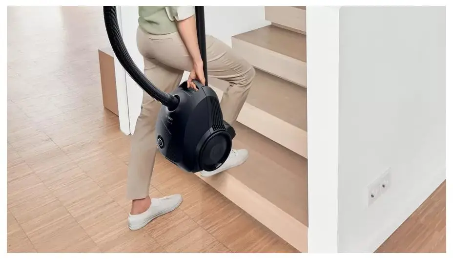 Odkurzacz Bosch BGLS2BA3D8 8 worków w zestawie 600W Szczotka do parkietów