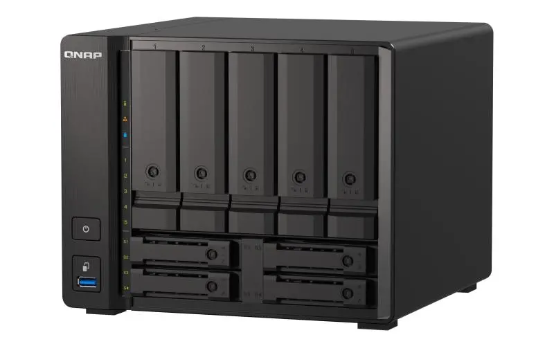 Dysk sieciowy QNAP TS-H973AX-8G Czarny