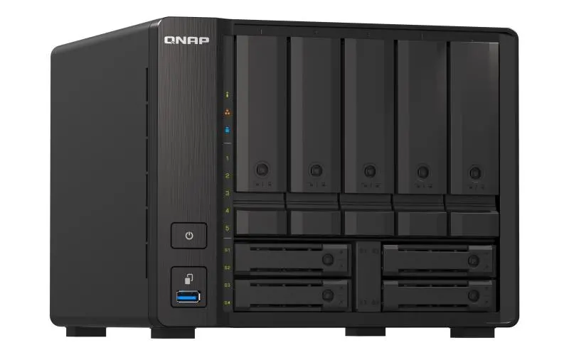 Dysk sieciowy QNAP TS-H973AX-8G Czarny