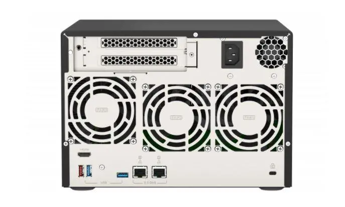 Dysk sieciowy QNAP TVS-675-8G Czarny