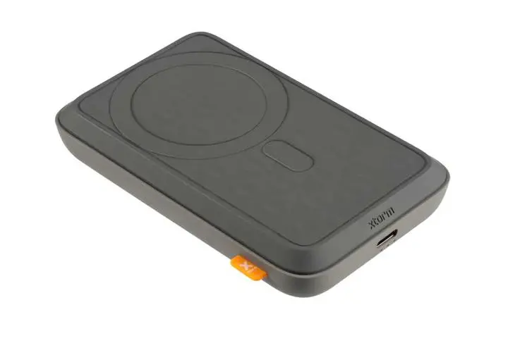 Powerbank Xtorm FS400-10K Magnetic Wireless 10000mAh 18W Szary