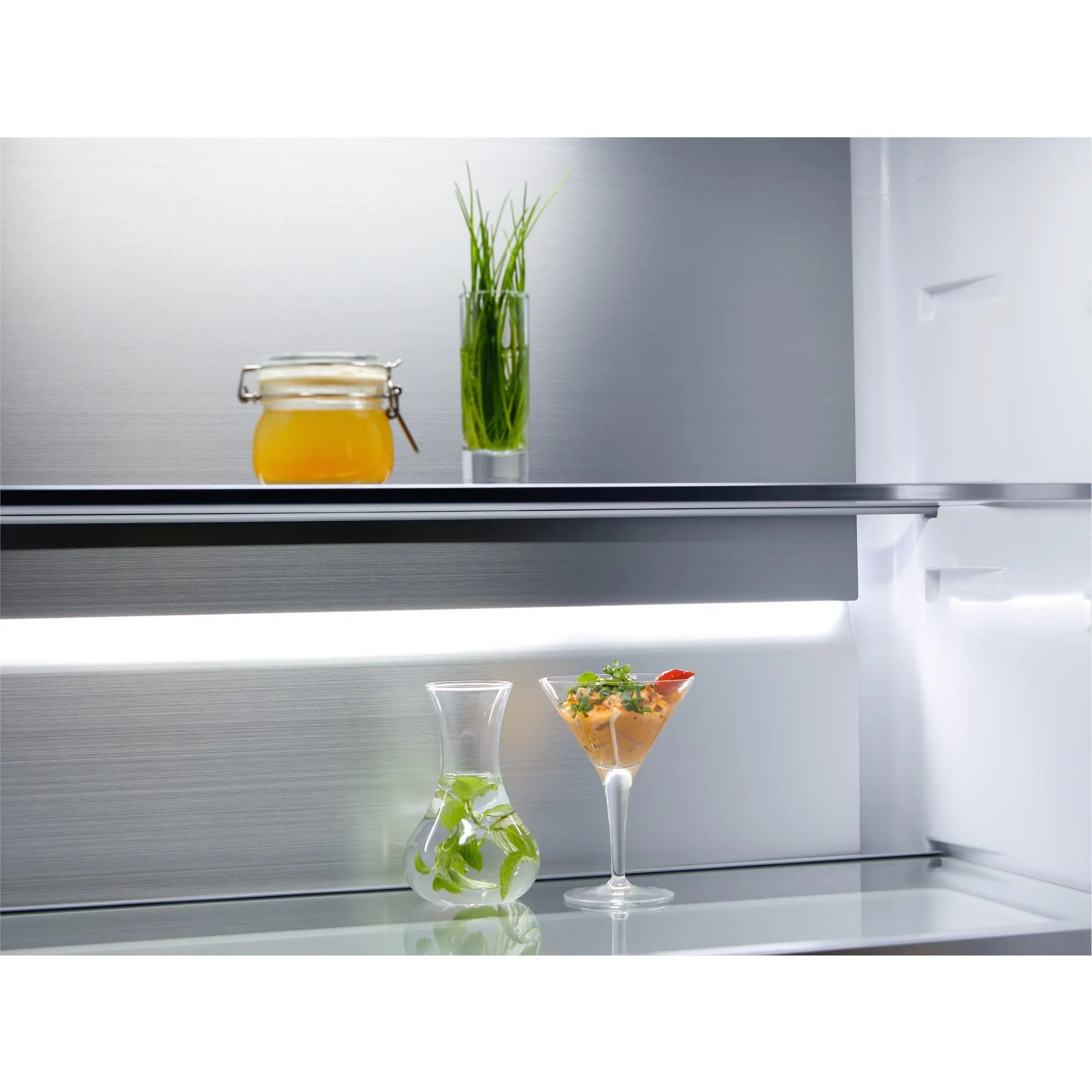 Lodówka Electrolux 900 ELT9VE52M0 Pełny No Frost 190cm Szuflada z kontrolą wilgotności Czarne szkło