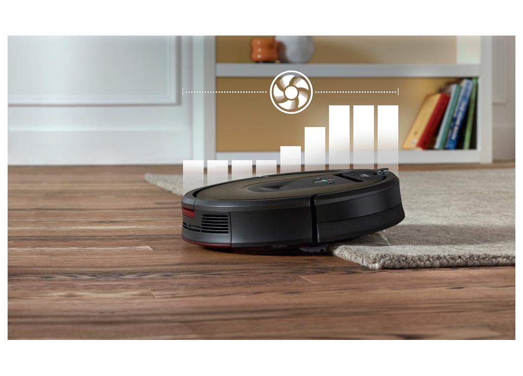Robot sprzątający iRobot Roomba 980 - powrót do bazy i ładowanie