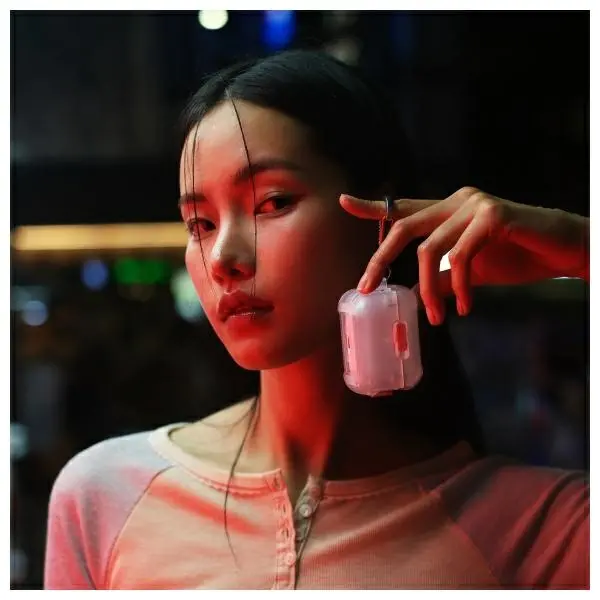 Etui na słuchawki Skinarma Mecha do AirPods Pro 2 Biały