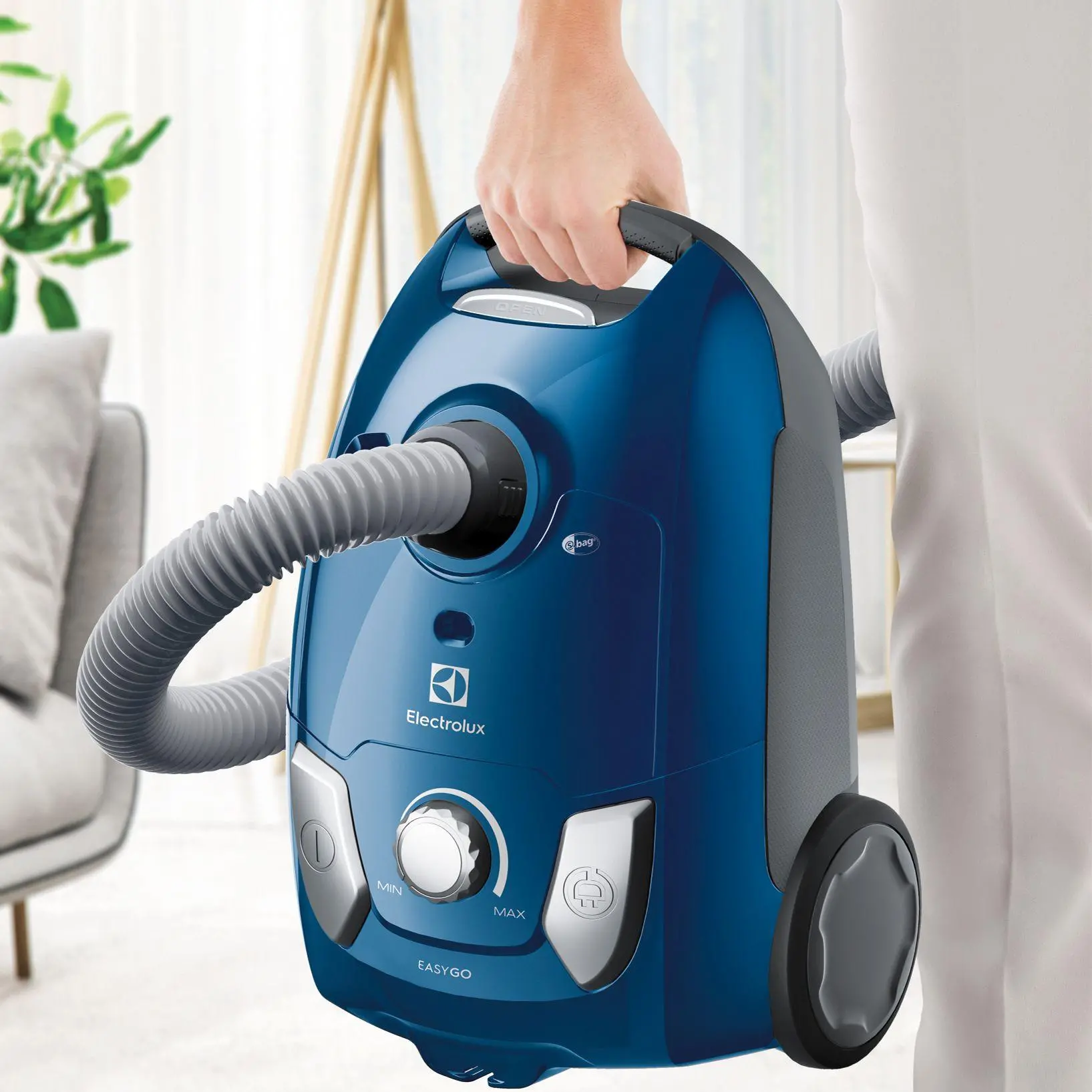 Odkurzacz Electrolux EEG41CB 650W