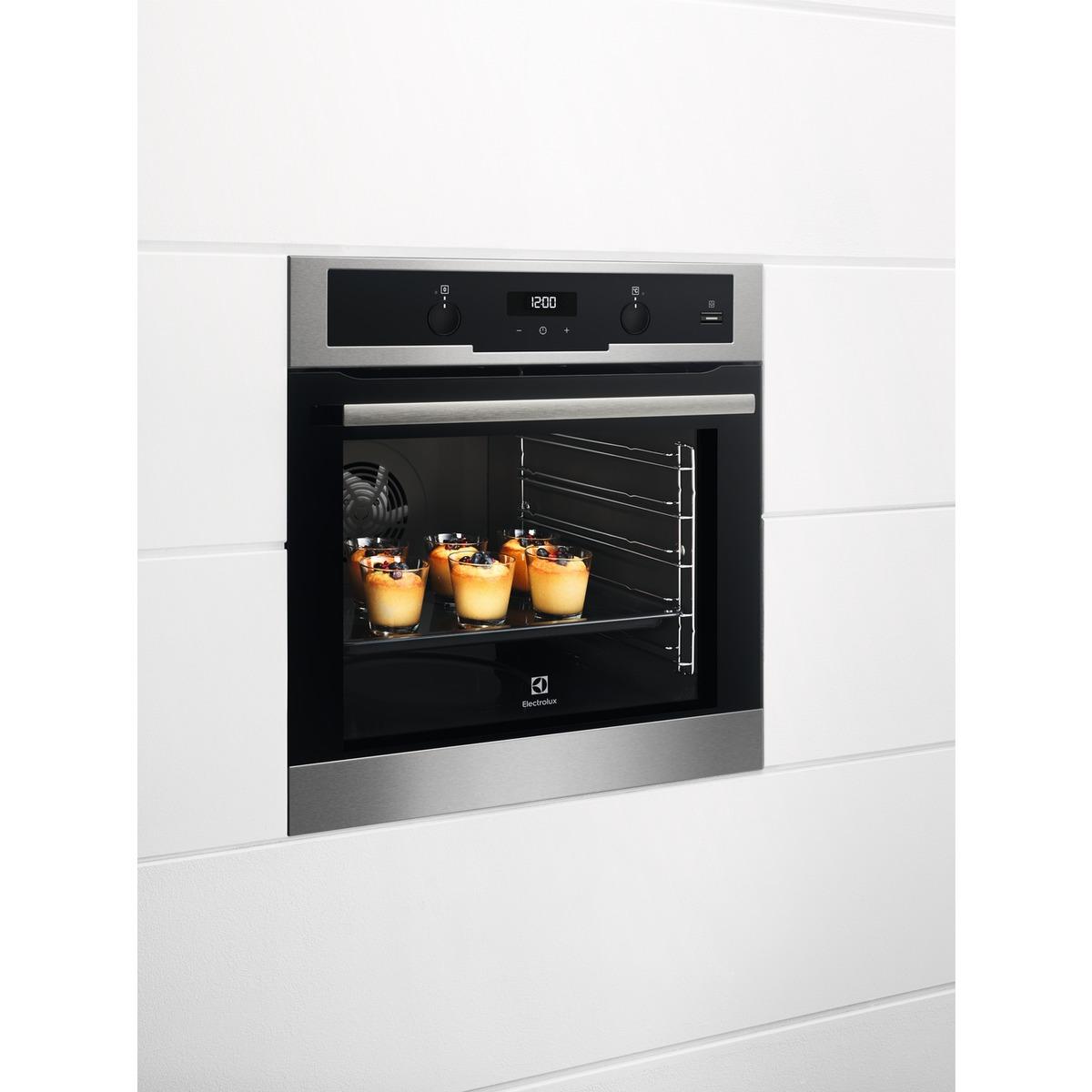 Piekarnik elektryczny parowy Electrolux EOA5454TOX - termoobieg - prowadnice teleskopowe