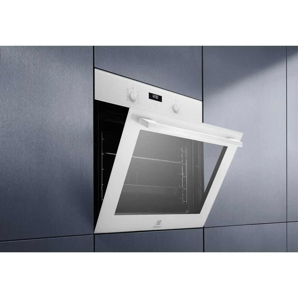 Piekarnik elektryczny Electrolux 600 SurroundCook EOF5C50V Termoobieg Biały