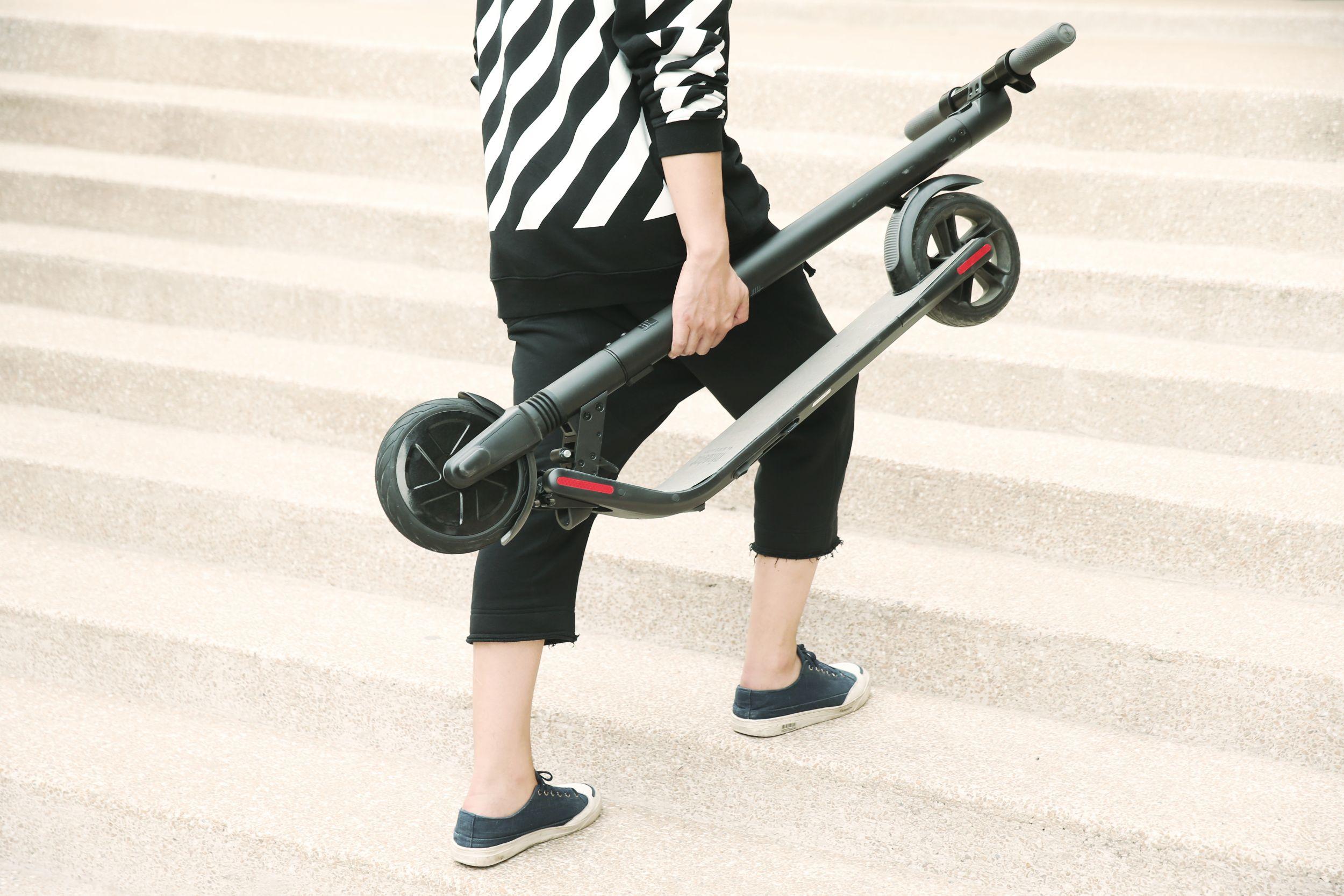 Hulajnoga elektryczna Segway Ninebot KickScooter ES1