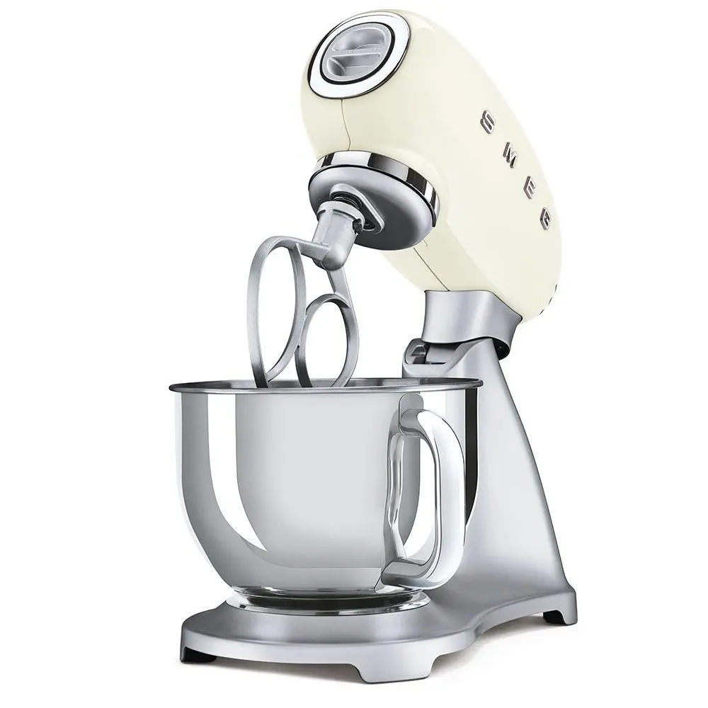 Robot planetarny Smeg SMF02CREU 800W