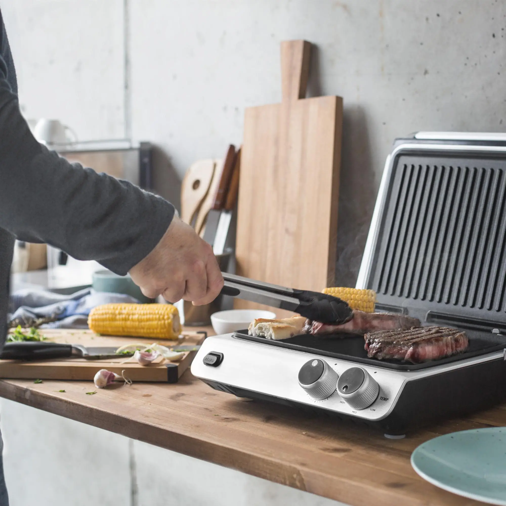 Grill elektryczny Gastroback 42537 BBQ PRO 750cm2