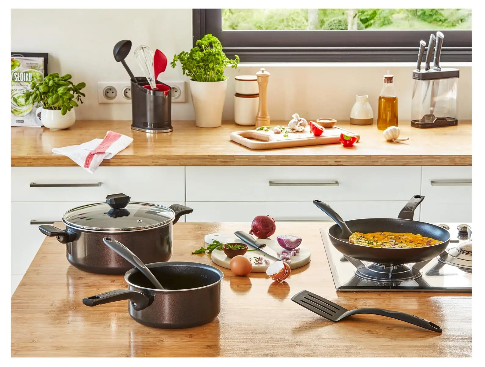 Patelnia Tefal Simple Cook B5560553 Tytanowa 26cm