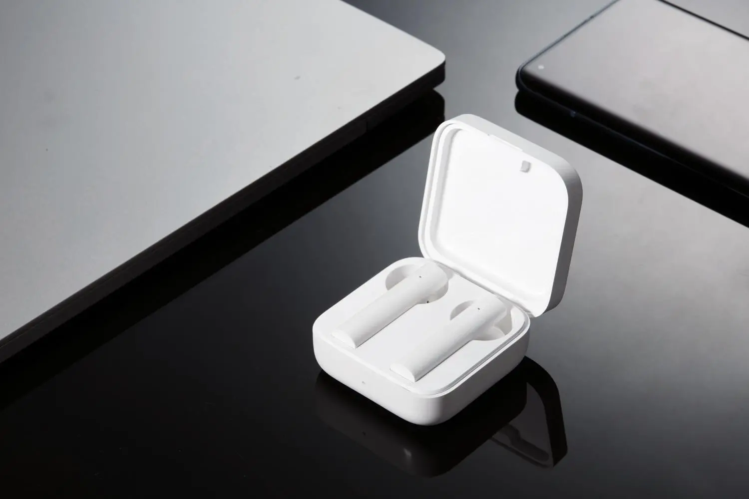 Słuchawki bezprzewodowe Xiaomi Mi True Wireless Earphones 2 Basic Douszne Bluetooth 5.0 Biały