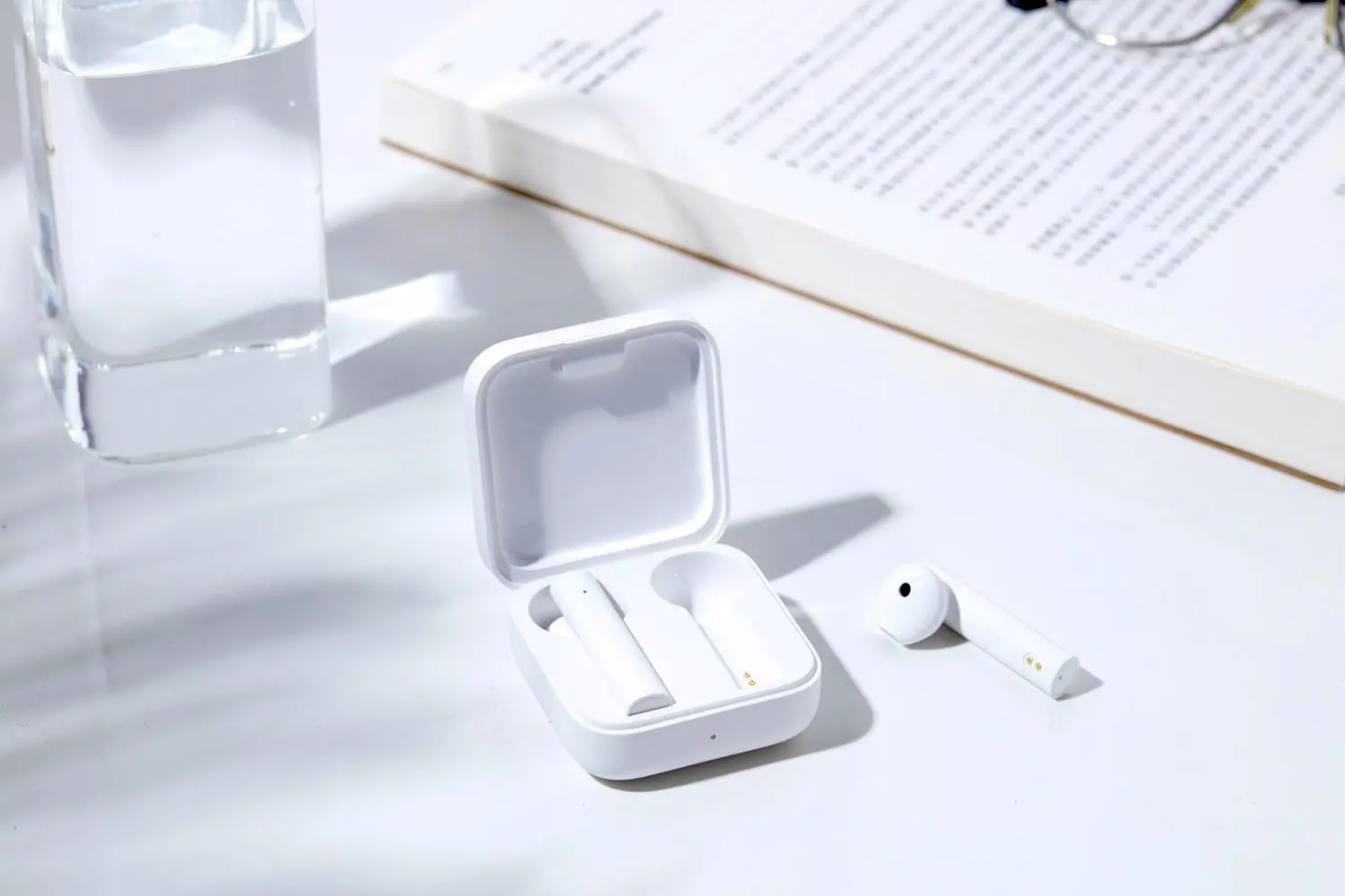 Słuchawki bezprzewodowe Xiaomi Mi True Wireless Earphones 2 Basic Douszne Bluetooth 5.0 Biały