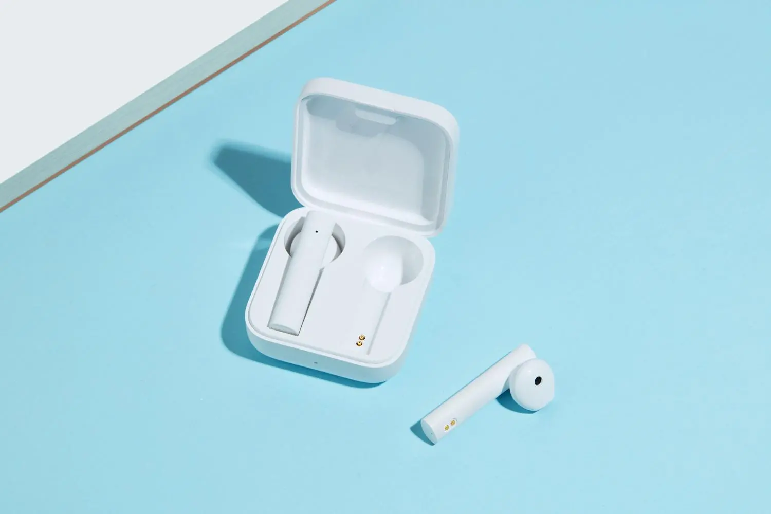 Słuchawki bezprzewodowe Xiaomi Mi True Wireless Earphones 2 Basic Douszne Bluetooth 5.0 Biały