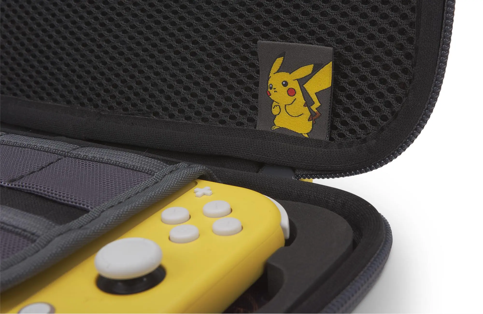 Etui PowerA Protection Case Pokemon Pikachu 025