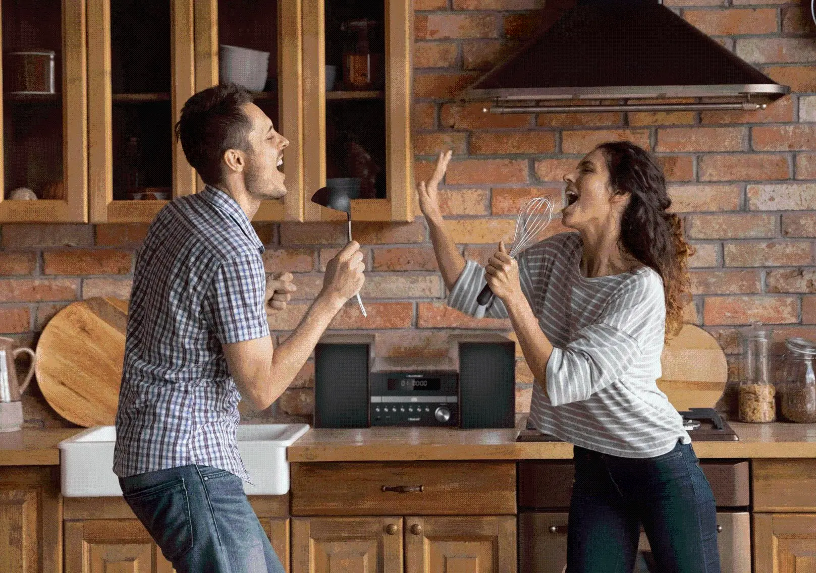 Wieża Blaupunkt MS46BT 100W Bluetooth Radio FM Czarno-brązowy