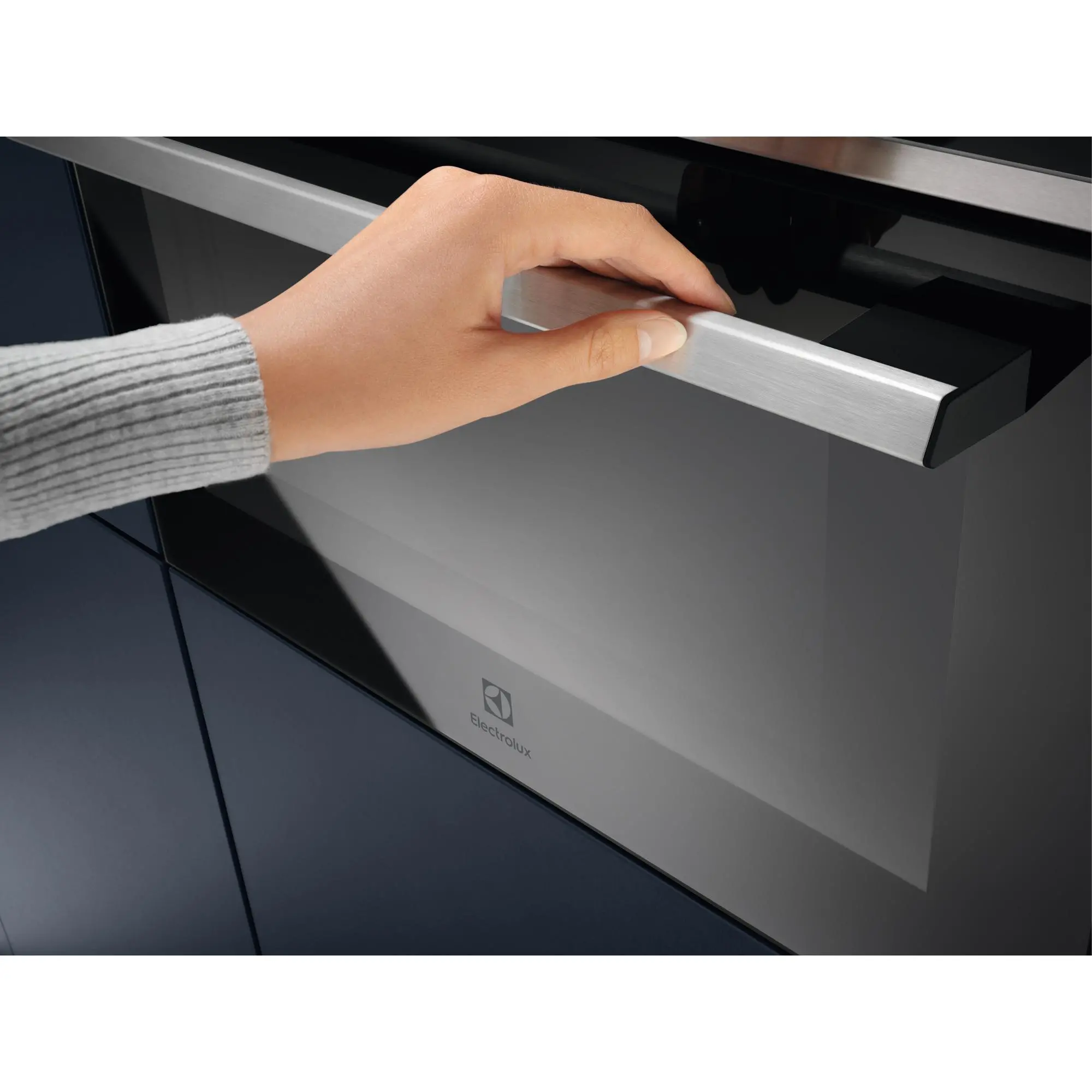 Kuchenka mikrofalowa Electrolux EVM6E46X Grill