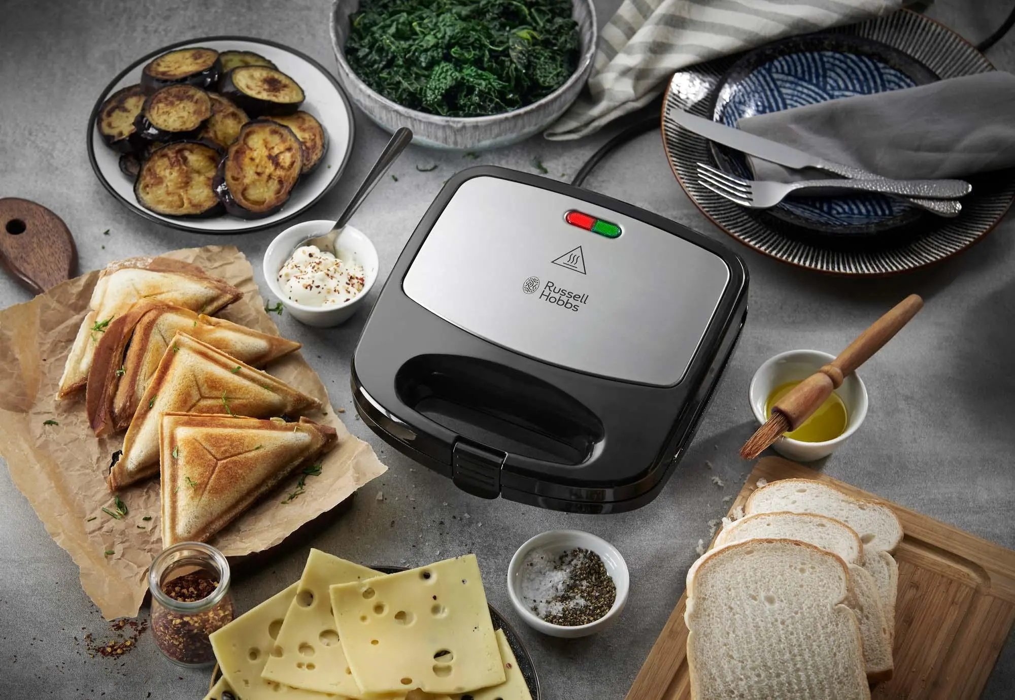 Opiekacz Russell Hobbs Fiesta 3w1 24540-56 Trójkąty Gofry Grill 750W