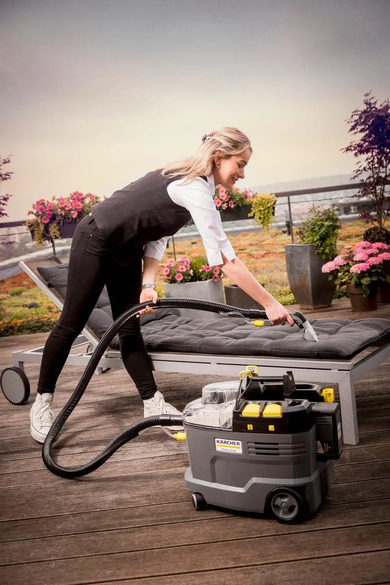 Odkurzacz Karcher Puzzi 9/1 Bp Adv 1.101-702.0 575W