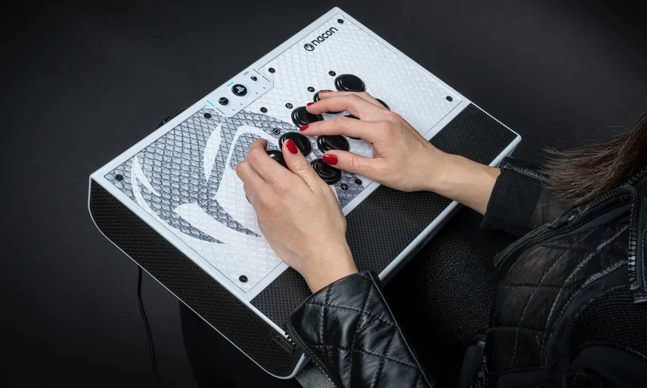 Kontroler Nacon DAIJA Arcade Stick